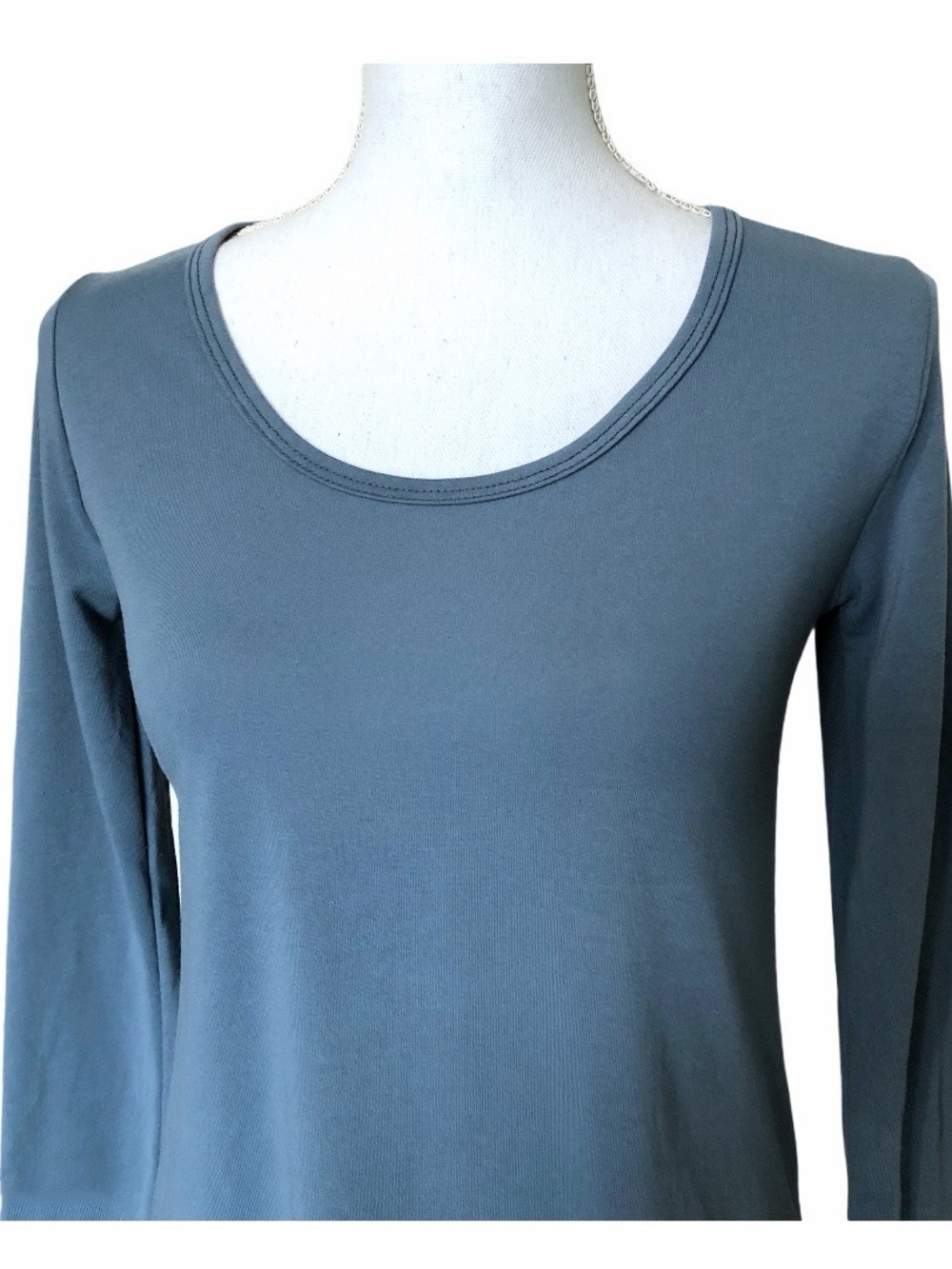 LuLaRoe Lynae Top Solid Blue XXS - Picture 2 of 4
